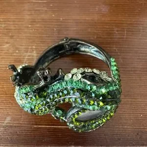 Gracie Lynn | Accessories | Gracie Lynn Rhinestone Green 